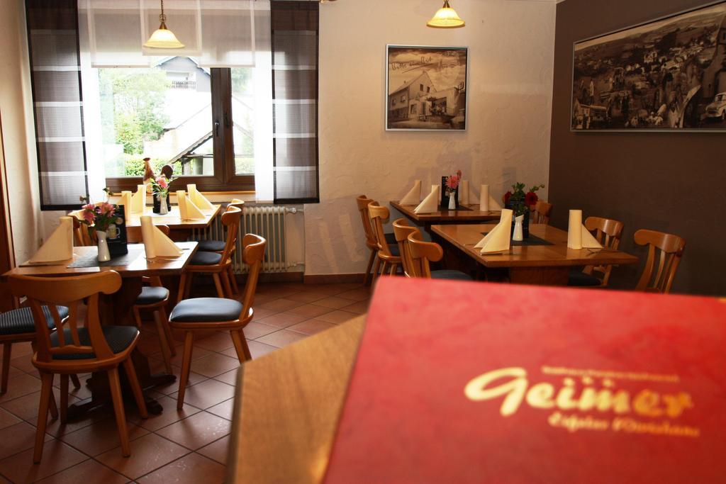 Gasthaus Pension Geimer Plutscheid Luaran gambar